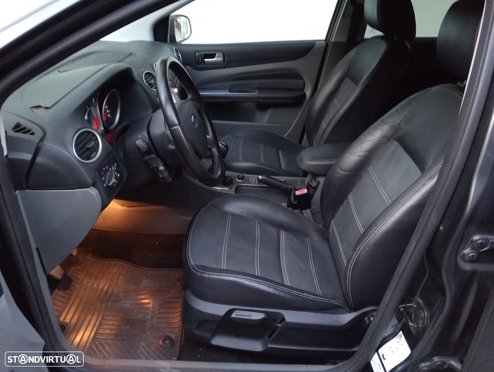 Ford Focus SW 1.6 TDCi Titanium 17 - 12