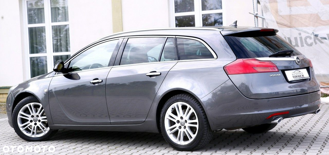 Opel Insignia 2.0 Turbo 4x4 Design Edition - 6