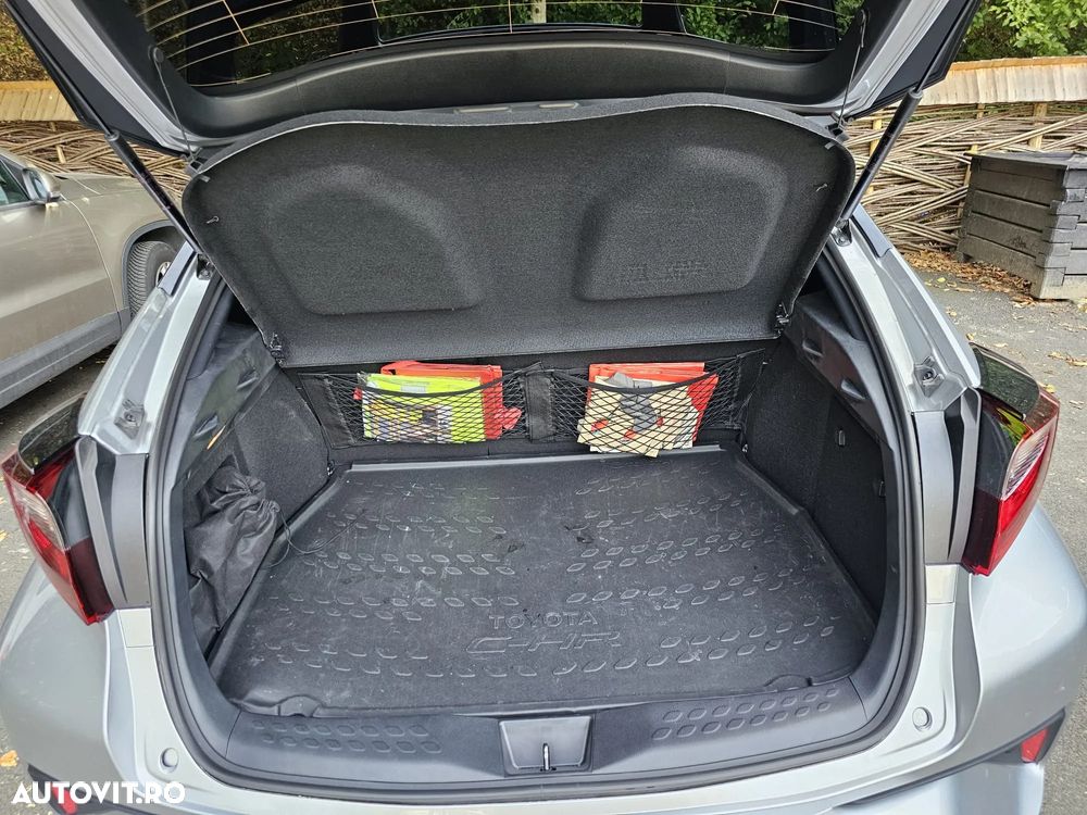 Toyota C-HR 2.0 HSD 184 CP 4x2 CVT C-ult Style - 9