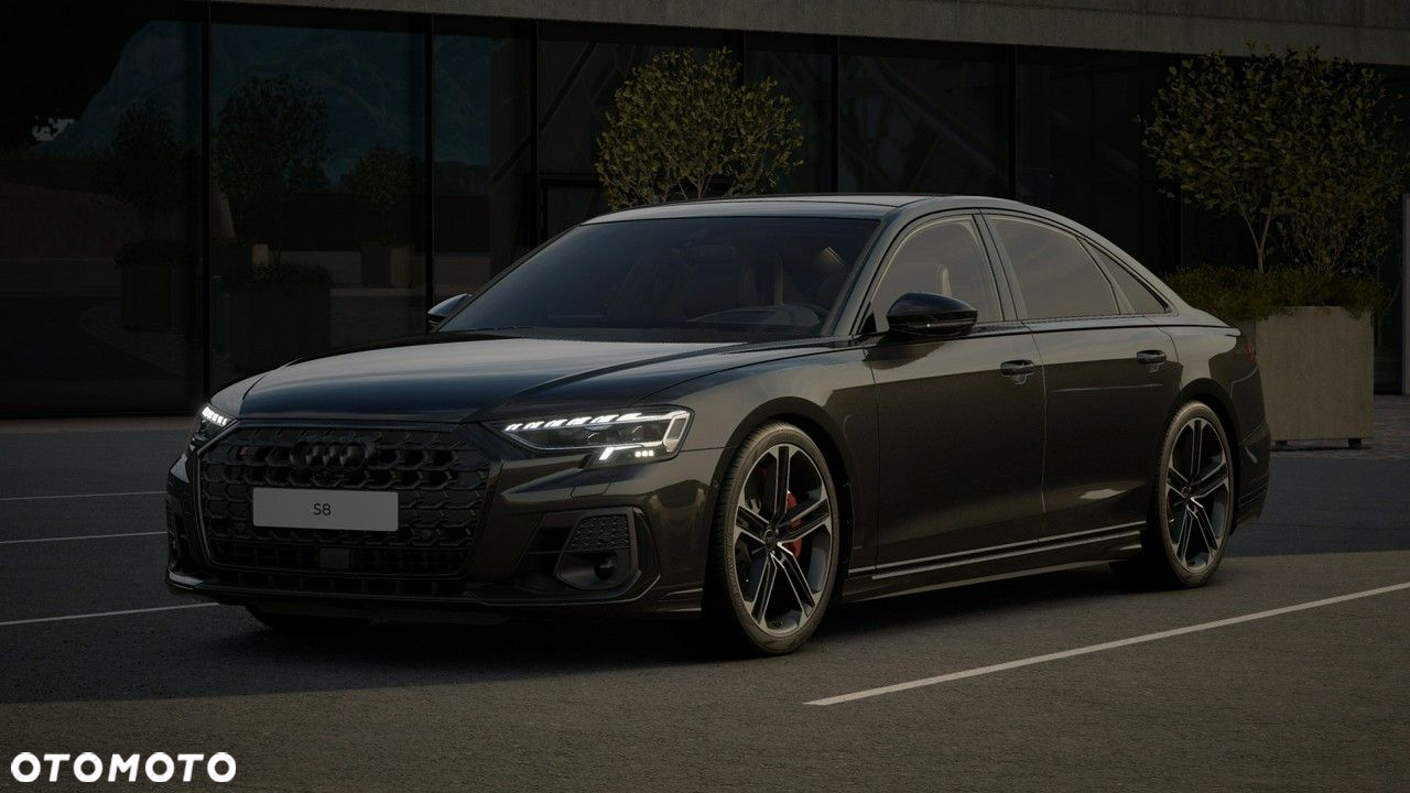 Audi S8 - 12