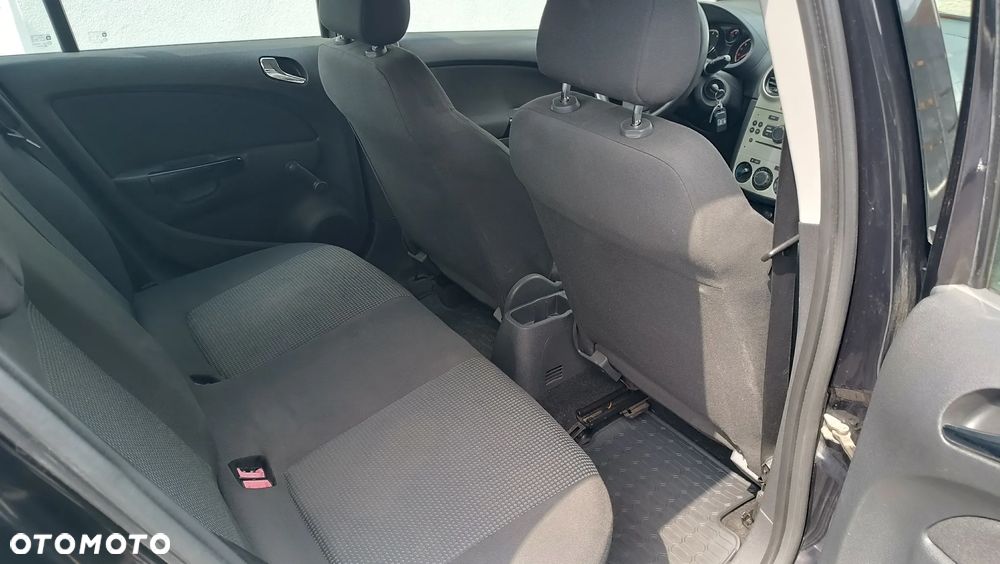 Opel Corsa 1.2 16V Essentia - 14