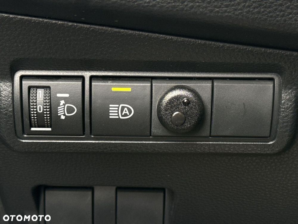 Toyota Corolla Cross - 19