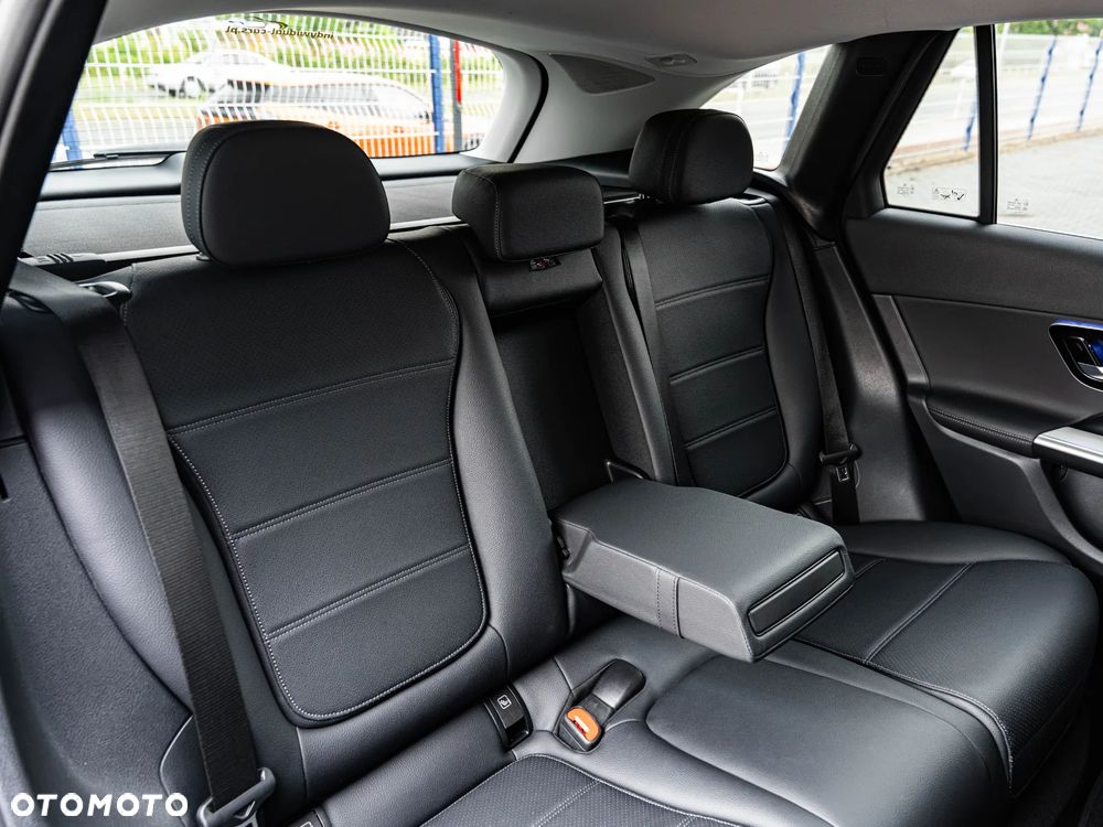 Mercedes-Benz GLC 220 d 4Matic 9G-TRONIC Avantgarde Advanced - 26