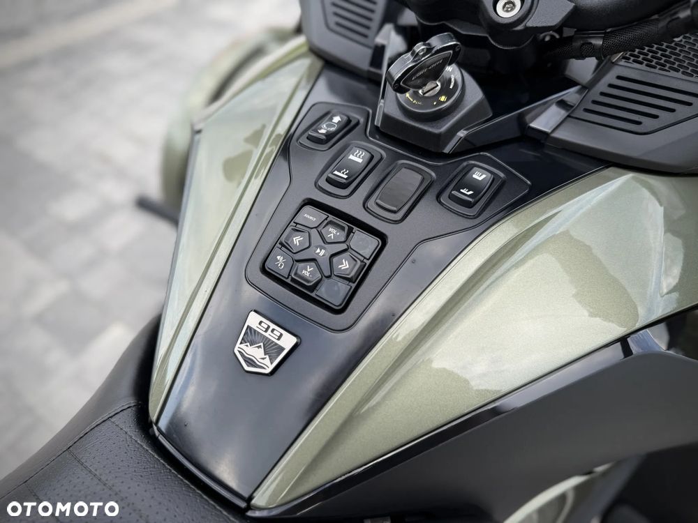 Can-Am Spyder - 38