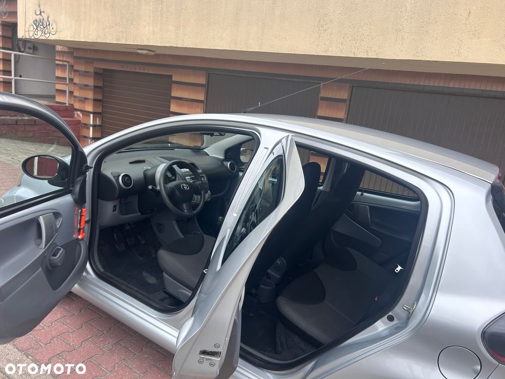 Toyota Aygo - 2