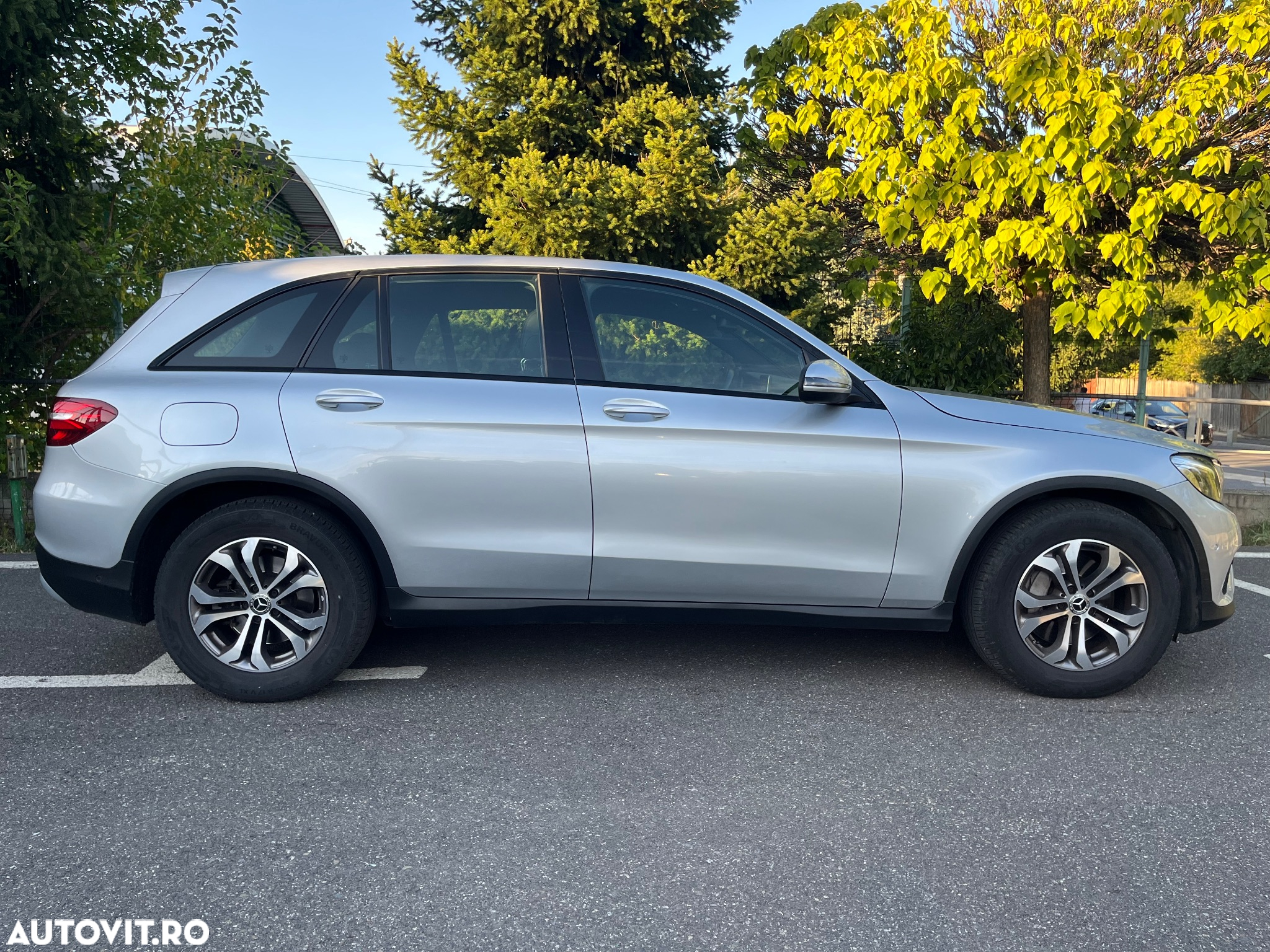 Mercedes-Benz GLC 220 d 4MATIC - 10