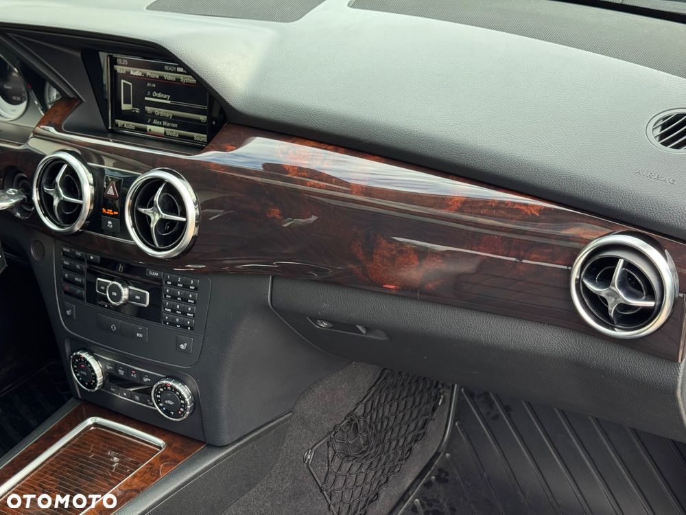 Mercedes-Benz GLK 350 4Matic (BlueEFFICIENCY) 7G-TRONIC - 32