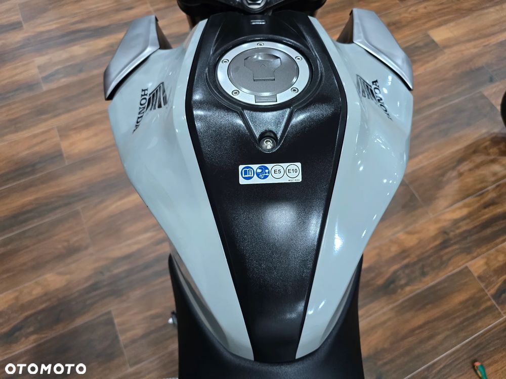 Honda CB - 20