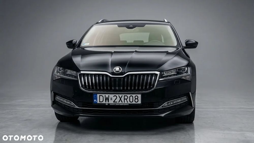 Skoda Superb 2.0 TDI SCR Sportline DSG - 7