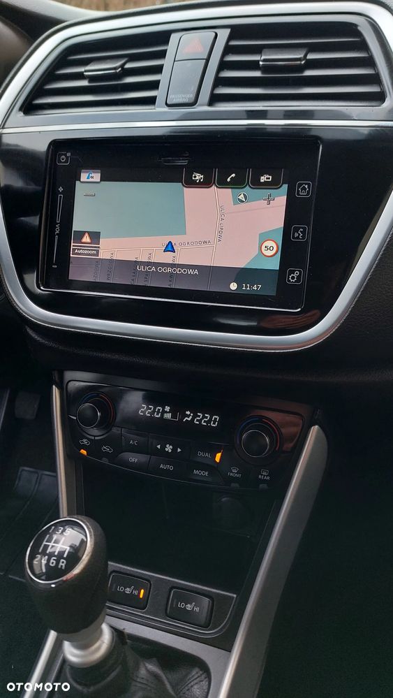 Suzuki SX4 S-Cross 1.4 T Premium 4WD - 28