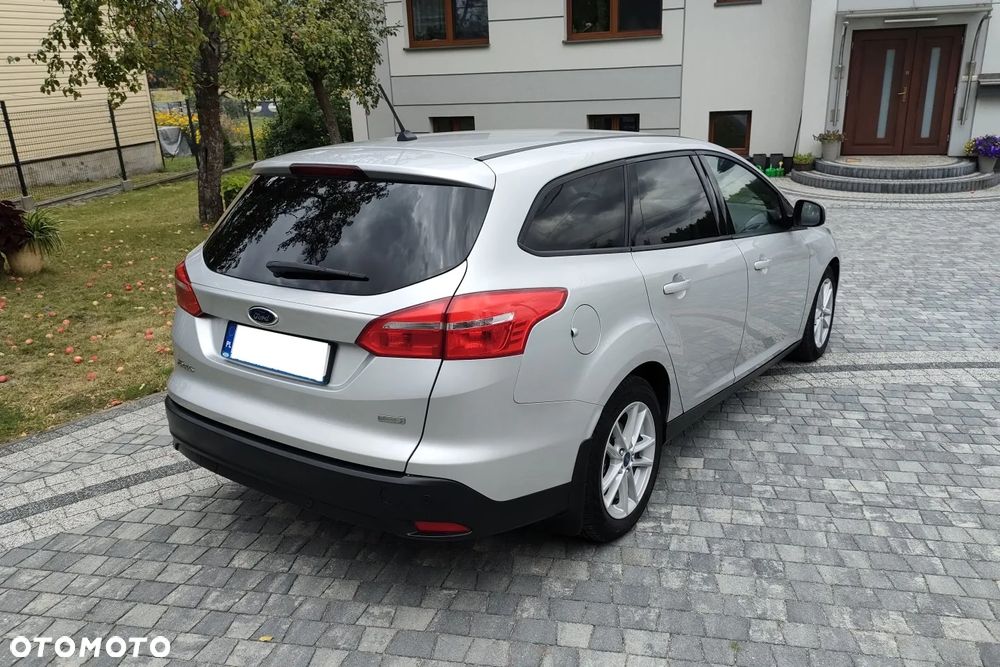 Ford Focus 1.0 EcoBoost Titanium - 5