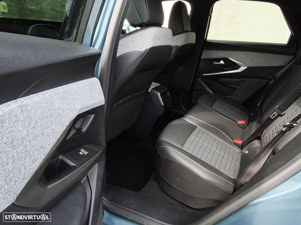 Peugeot 3008 1.2 Hybrid Allure e-DCS6 - 30