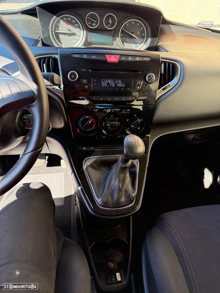 Lancia Ypsilon 0.9 TwinAir S&S Gold MTA - 8