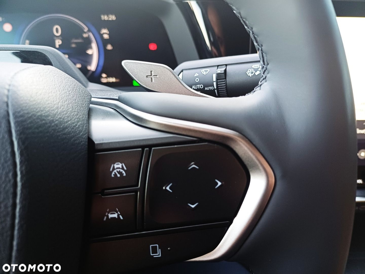 Lexus RZ 450e Prestige DIRECT4 - 28