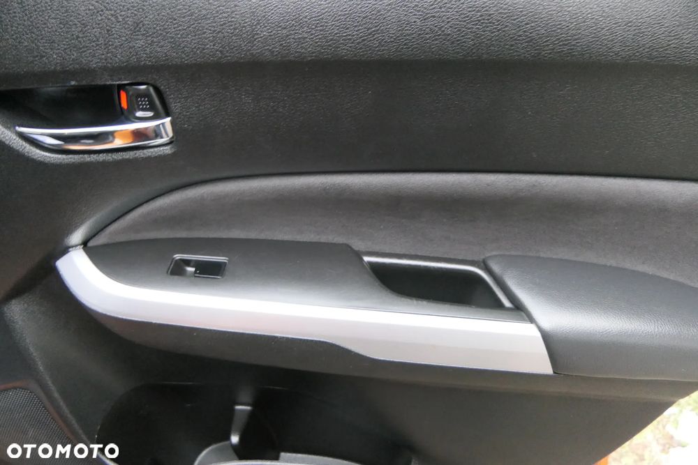 Suzuki Vitara 1.6 Premium 2WD - 26
