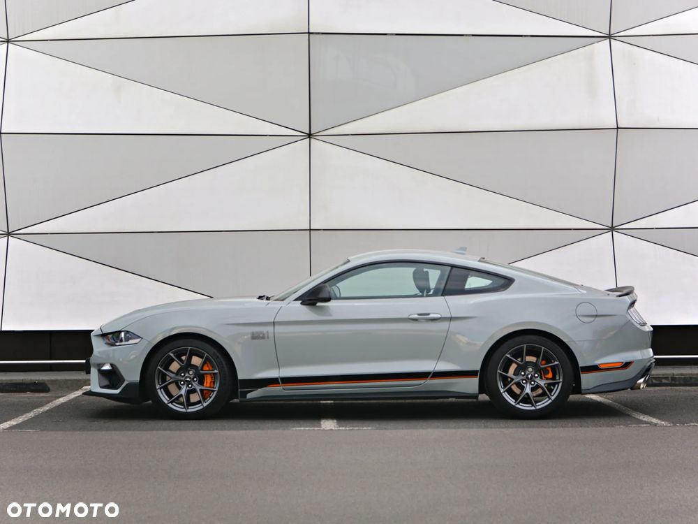 Ford Mustang - 27