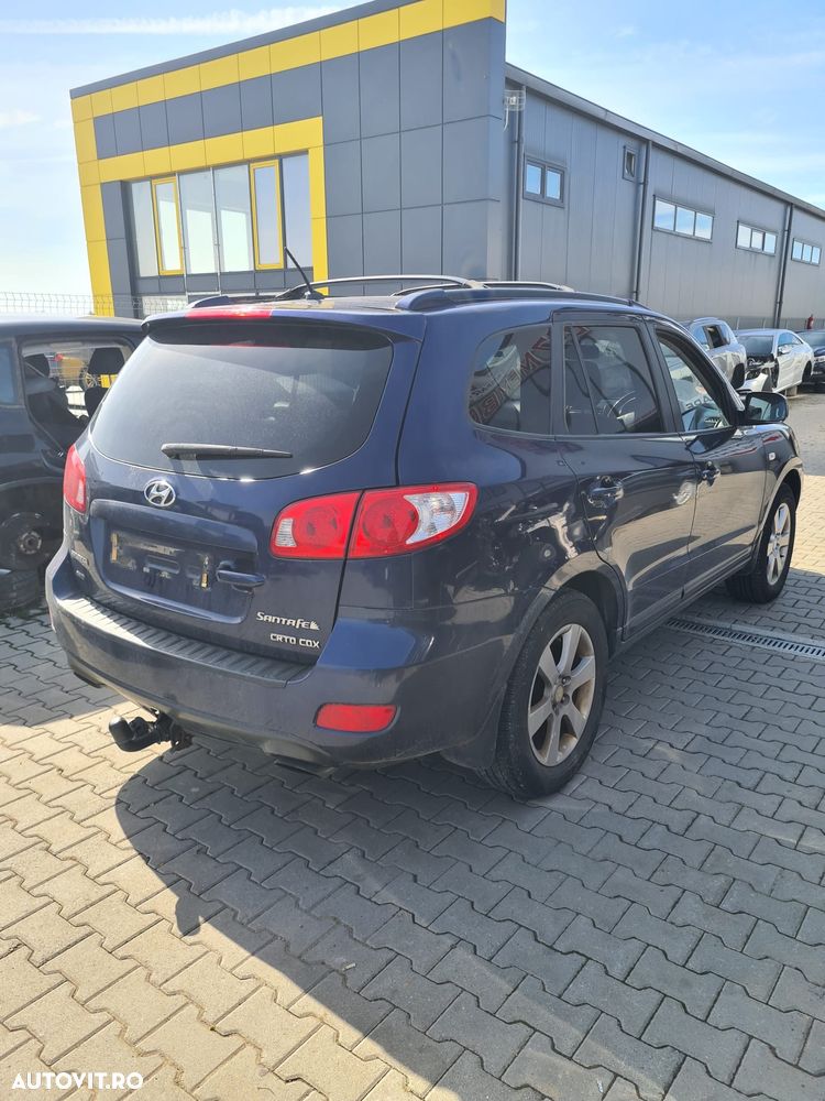 Dezmembram Hyundai Santa Fe 2.2CRDI din 2009 - 2