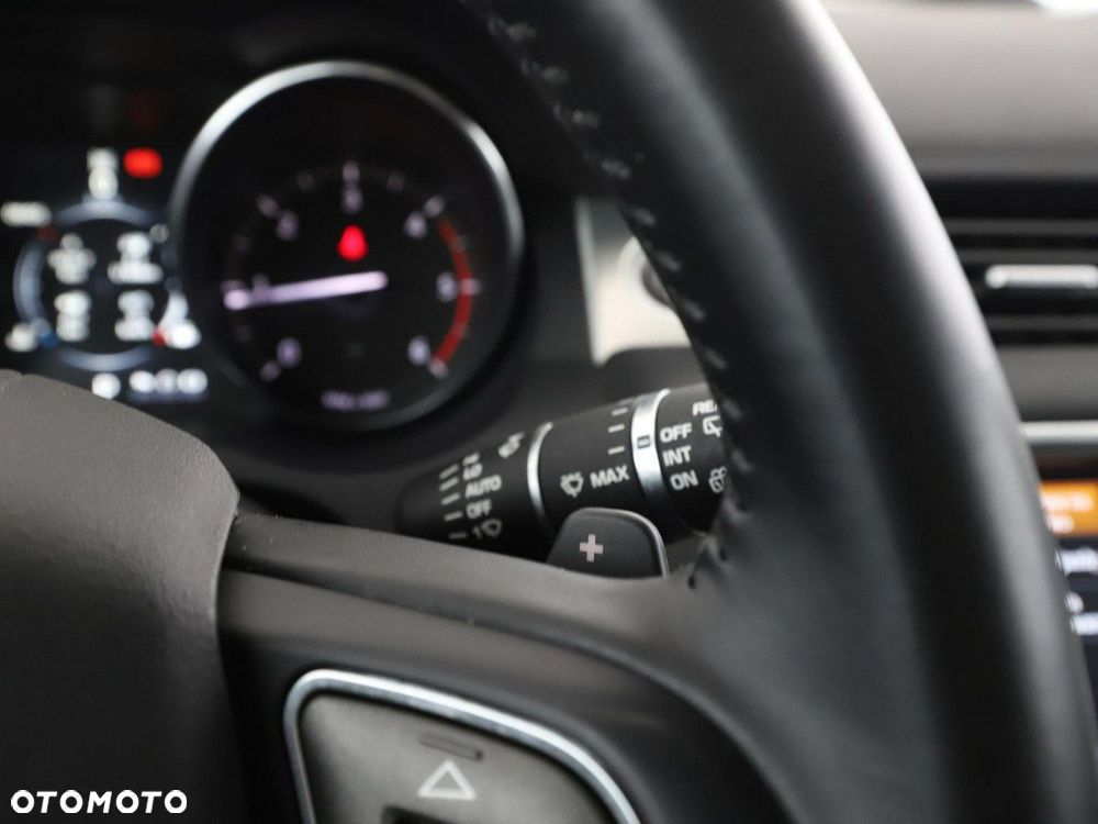 Land Rover Range Rover Evoque D150 SE - 32