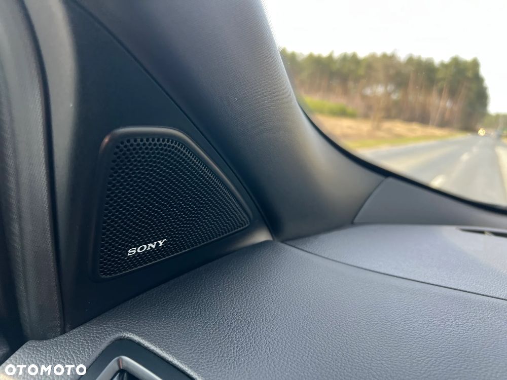 Ford Kuga 2.0 TDCi 2x4 ST-Line - 36