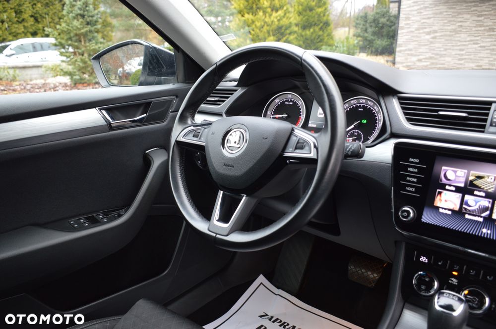 Skoda Superb 2.0 TDI SCR Sportline DSG - 29