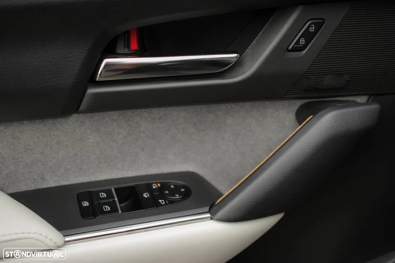 Mazda MX-30 e-Skyactiv Excellence - 10