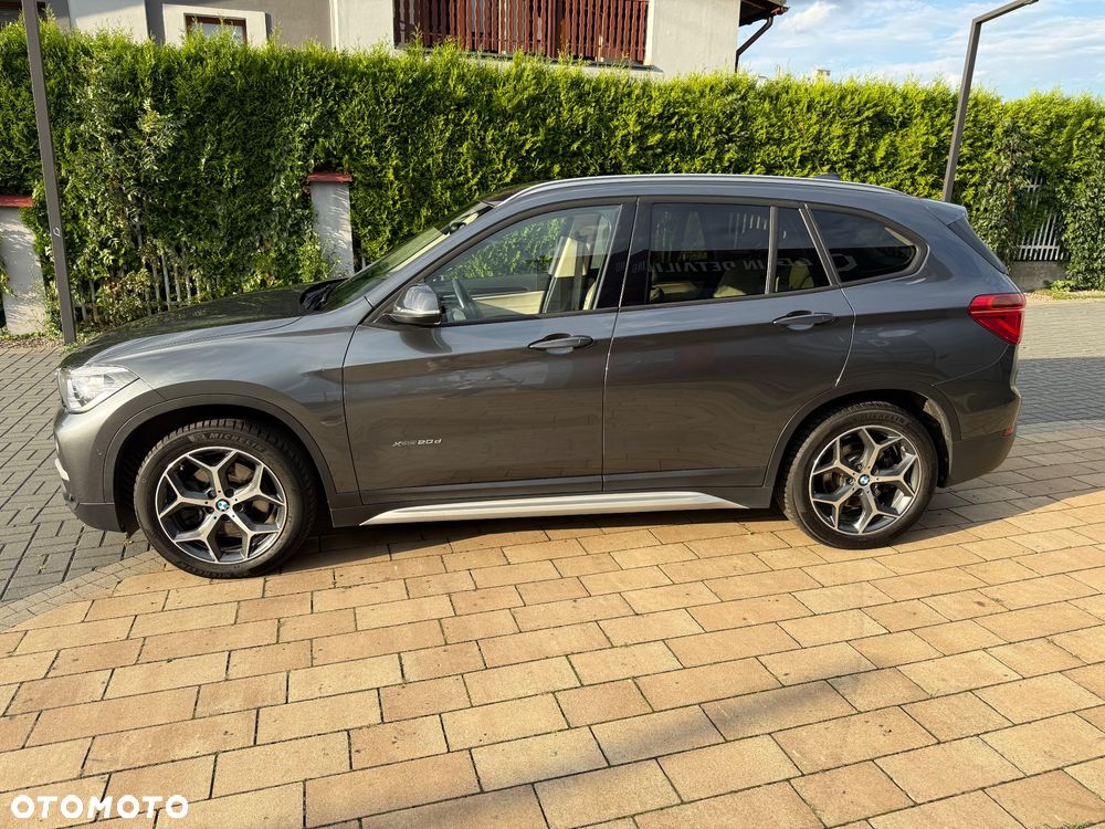 BMW X1 xDrive20d xLine - 6