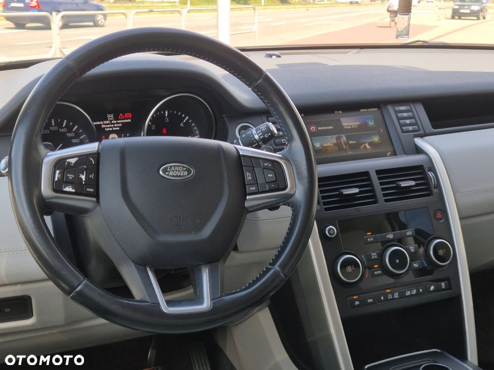 Land Rover Discovery Sport - 19
