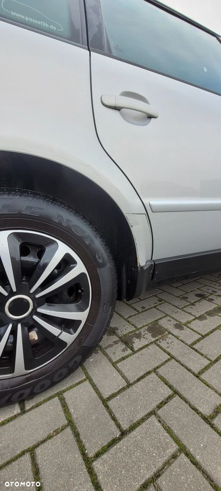 Volkswagen Passat Variant 1.8 - 9