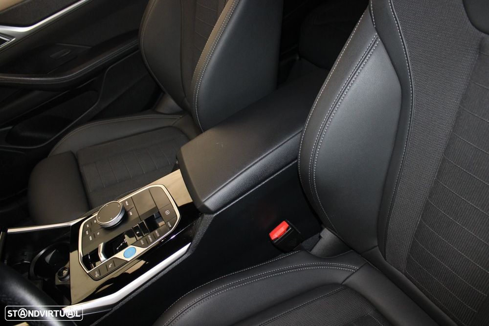 BMW i4 eDrive40 - 32