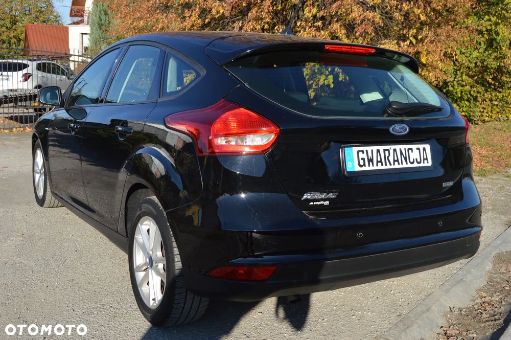 Ford Focus 1.0 EcoBoost Titanium Design - 9