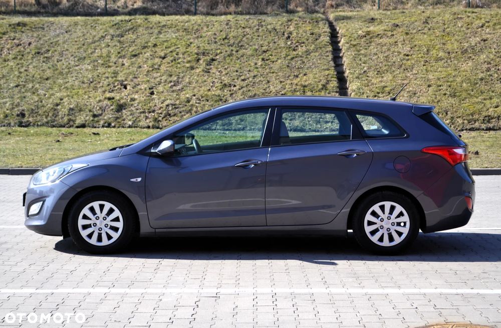 Hyundai i30 1.6 GDI BlueDrive Comfort - 24