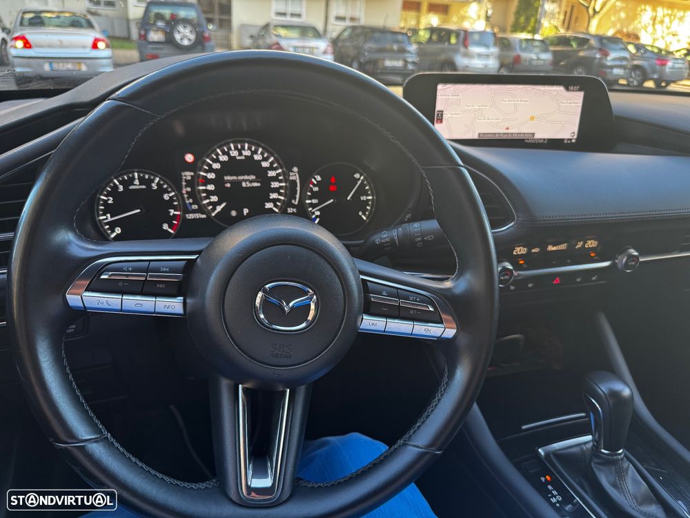 Mazda 3 Hatchback - 6