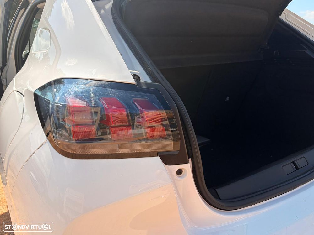 Peugeot 208 1.2 PureTech Active Pack - 12