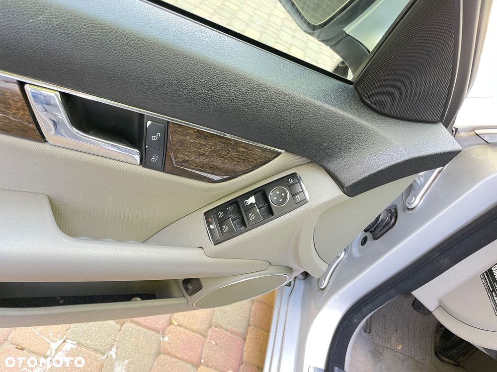 Mercedes-Benz Klasa C 200 Kompressor Avantgarde - 12