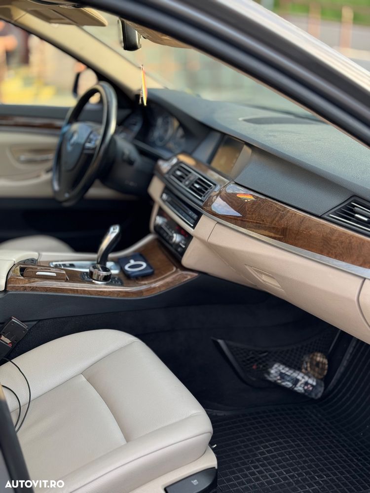 BMW Seria 5 520d - 7