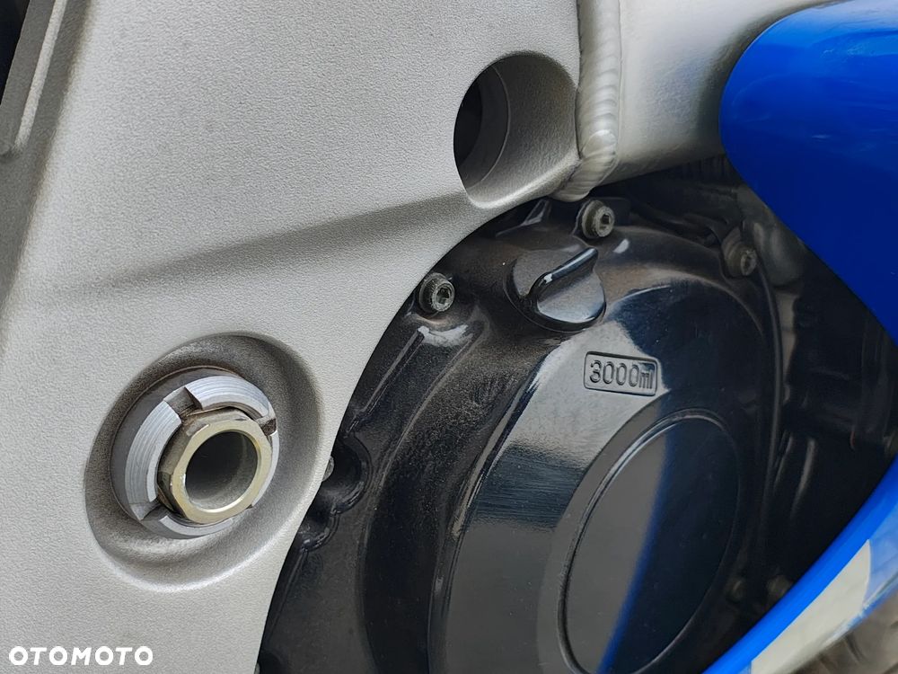 Suzuki GSX 1000 - 7
