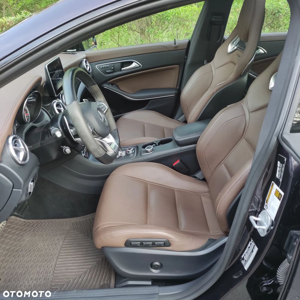 Mercedes-Benz CLA AMG 45 4-Matic - 24