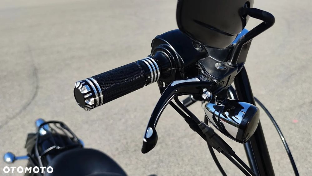 Harley-Davidson Dyna Street Bob - 7