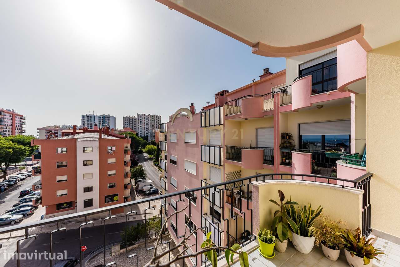 T4 de Prestígio | 177 m² | Quinta Grande, Alfragide | Vista Panorâmica - Grande imagem: 4/40