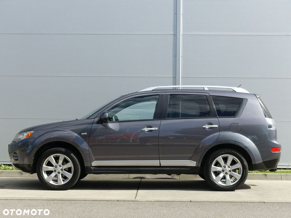 Mitsubishi Outlander 2.4 4WD Intense - 4