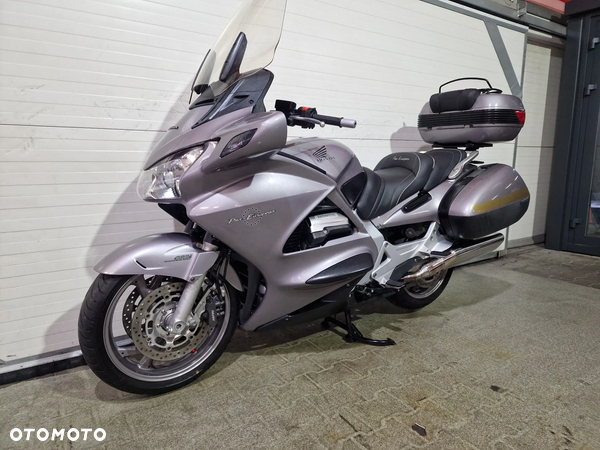 Honda ST