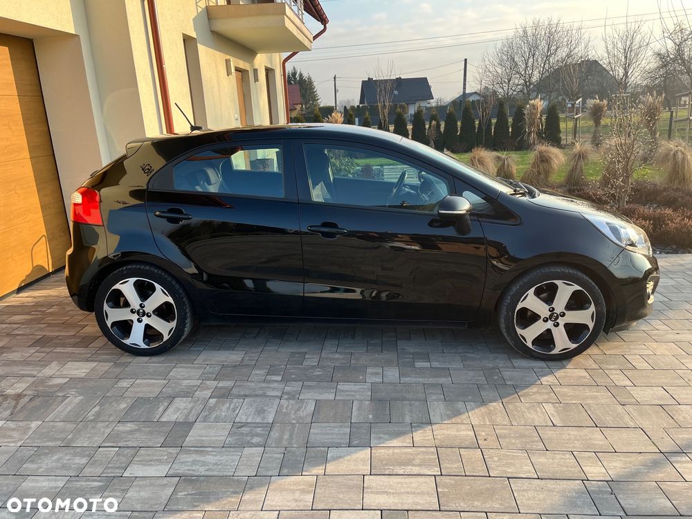 Kia Rio 1.4 Platinum Edition - 3