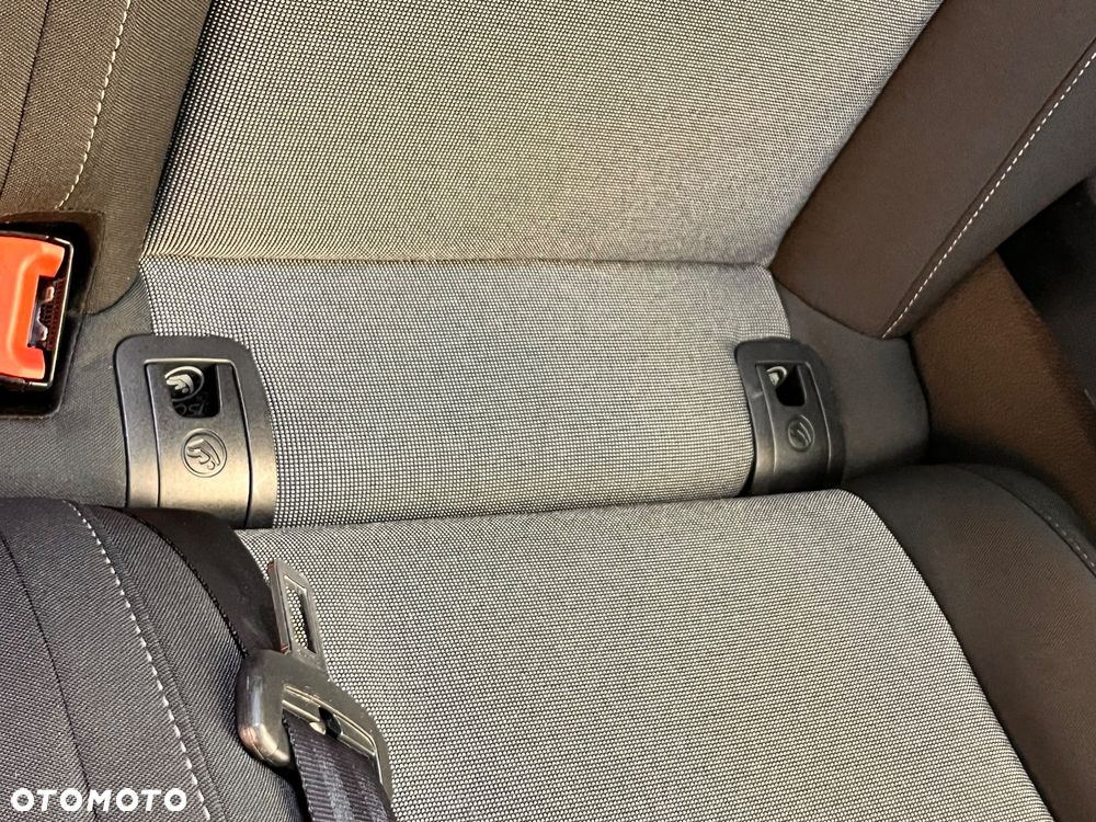Volkswagen Golf 1.6 TDI Trendline - 28
