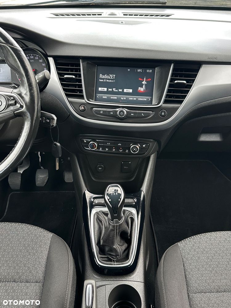 Opel Crossland X - 17