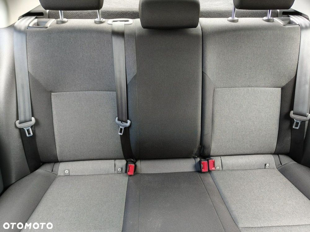 Skoda RAPID 1.0 TSI Active - 14