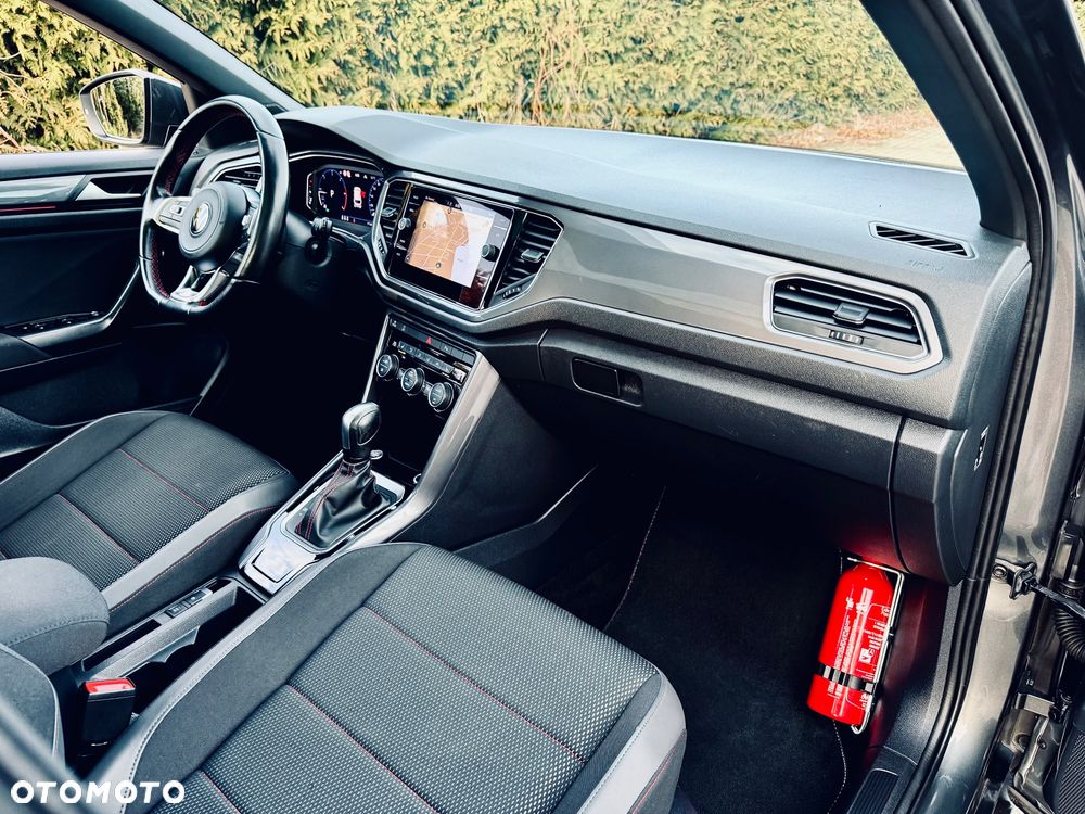 Volkswagen T-Roc - 29