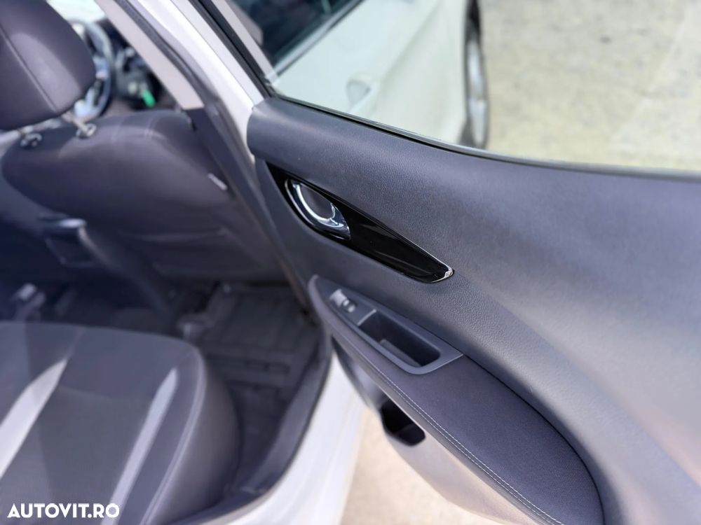 Nissan Qashqai 1.3 l MHEV X-Tronic Acenta - 19