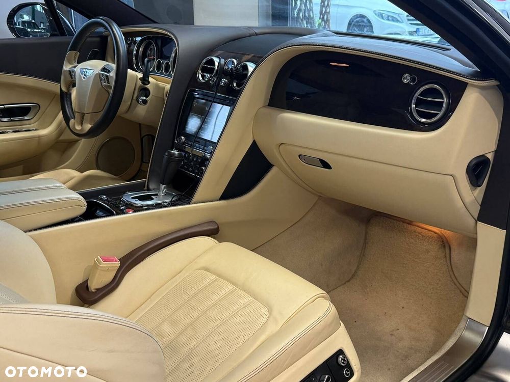 Bentley Continental GT - 15