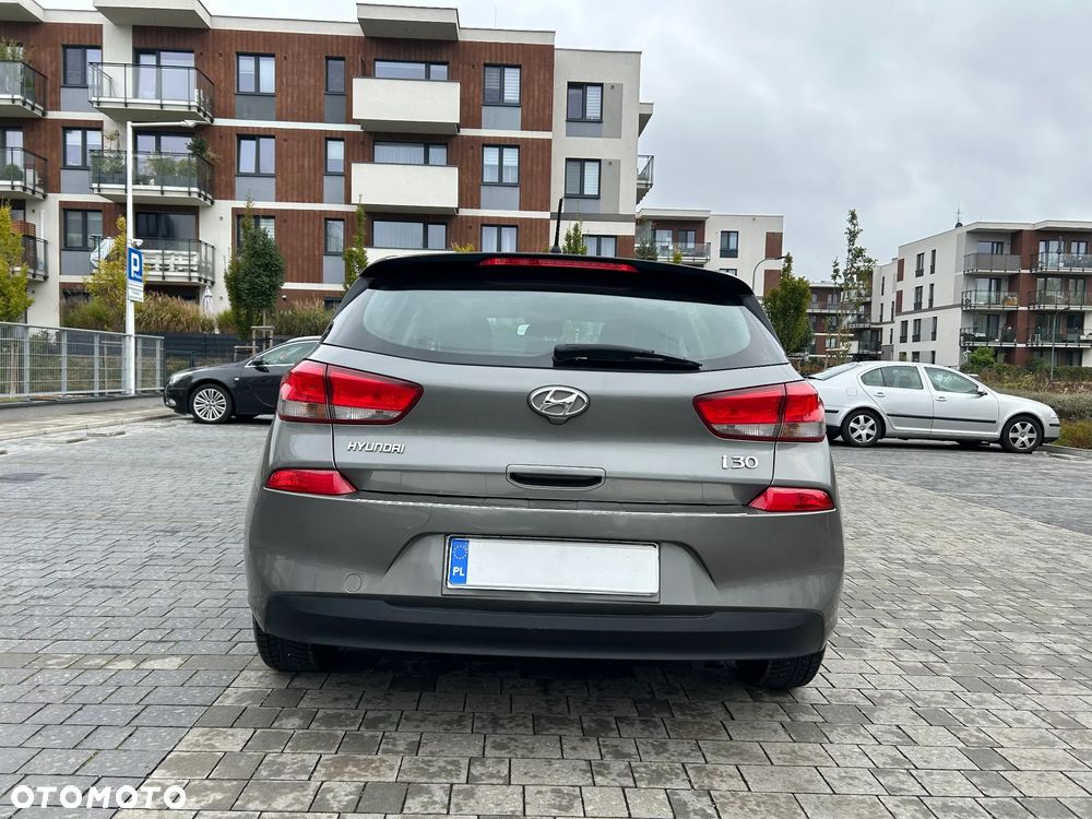 Hyundai i30 1.4 Classic + - 25
