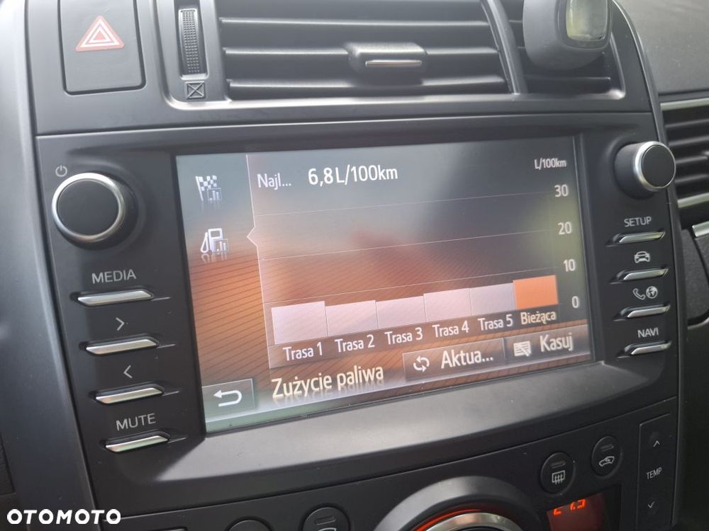 Toyota Verso 1.8 Premium MS - 33